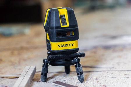 Laser krzyżowy FATMAX MULTI-LINE 4V1H czerwony