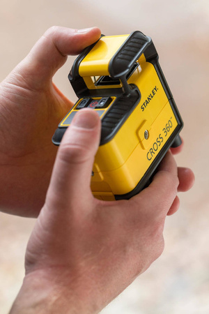 Laser płaszczyznowy CROSS360 czerwony Stanley