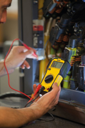 Miernik elektryczny Stanley FatMax FMHT82565-0