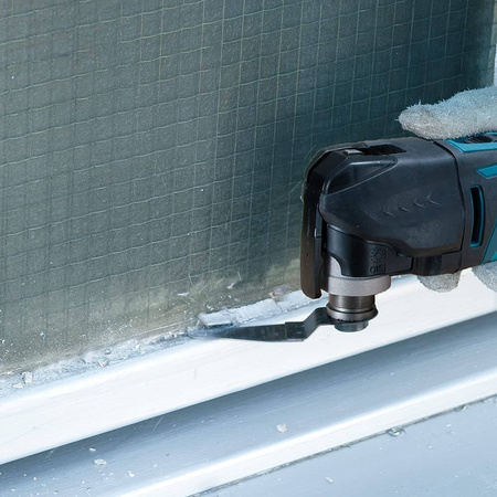 Akumulatorowe narzędzie wielofunkcyjne 18V Li-Ion Makita DTM51Z