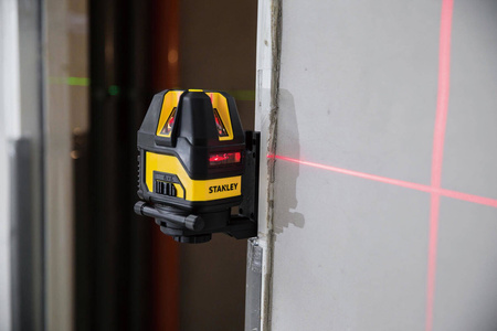 Laser krzyżowy FATMAX MULTI-LINE 4V1H czerwony