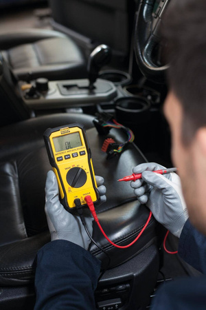 Miernik elektryczny Stanley FatMax SMART FMHT82563-0