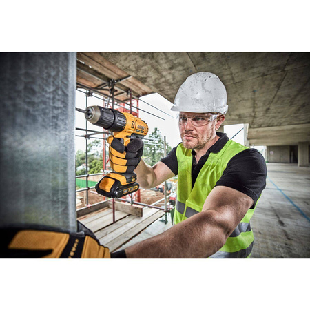 Wiertarko-wkrętarka 18V XR 2x1.3Ah DeWalt DCD771C2-QW