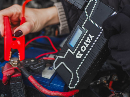 Urządzenie rozruchowe Powerbank 12000MAH YT-83082 Yato