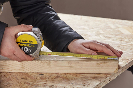 Taśma miernicza Stanley PowerLock chromowana obudowa 10m x 25mm