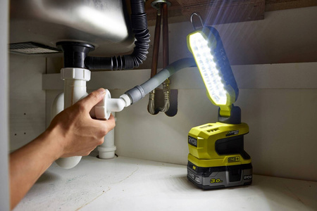 Akumulatorowa lampa warsztatowa 1-panelowa 900 Lm 18V ONE+ Ryobi