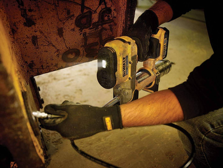 Smarownica akumulatorowa DeWalt 18V XR 4Ah