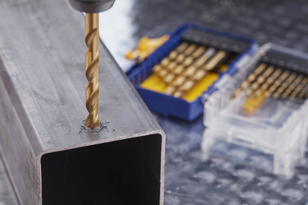 Irwin Zestaw 15 wierteł HSS TiN w kasecie