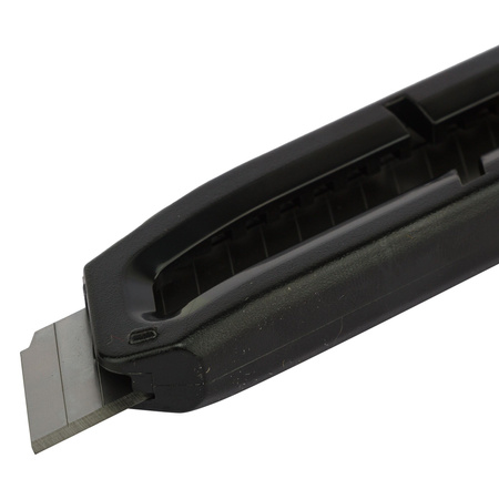 Nóż z ostrzem łamanym 18mm Stanley STHT10323-8