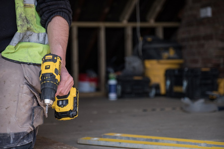 Wiertarko-wkrętarka bezszczotkowa Stanley FatMax z udarem 18V FMC627D2