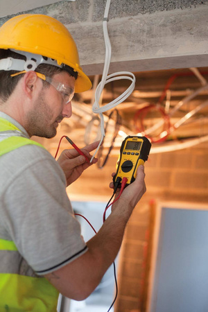 Miernik elektryczny Stanley FatMax SMART FMHT82563-0