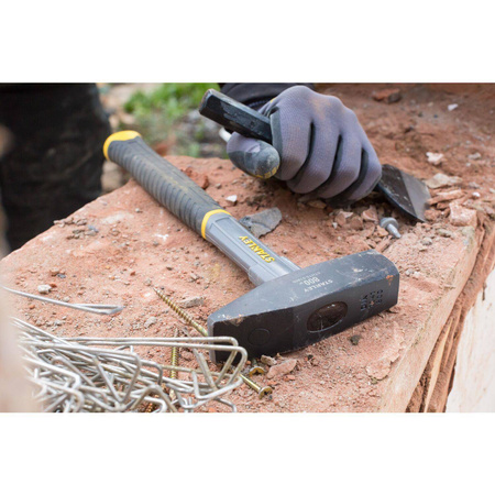 Młotek Stanley Fiberglass 800g ślusarski STHT0-51909