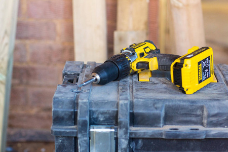 Wiertarko - wkrętarka udarowa Stanley FatMax