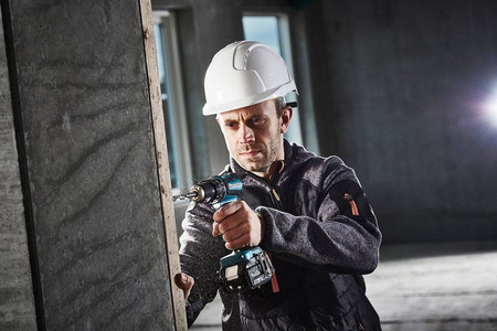 Akumulatorowa wiertarko-wkrętarka udarowa Li-ion LXT 18V / 2.0 Ah Makpac Makita DHP485RAJ