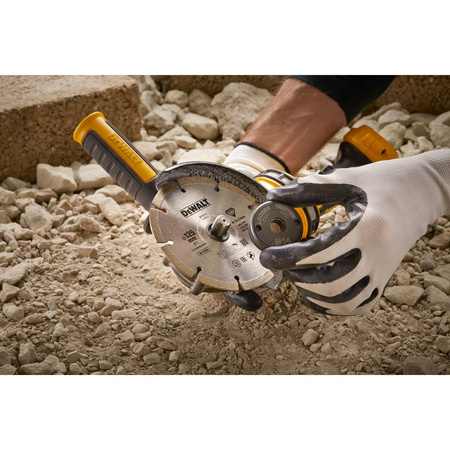 Nakrętka z blokadą do szlifierek kątowych M14 115-230mm DeWalt DT3559-QZ