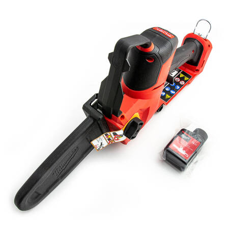 Piła łańcuchowa do gałęzi dł. prowadnicy 15 cm 12 V FUEL™ HATCHET™ bez wyposażenia Milwaukee 4933472211